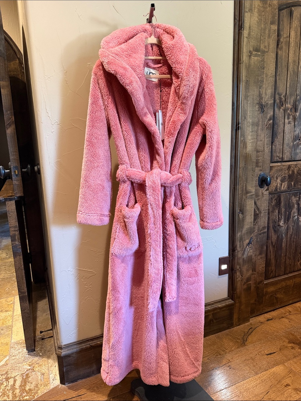 UGG Women’s Plush Hooded Long Aarti Robe - Pink